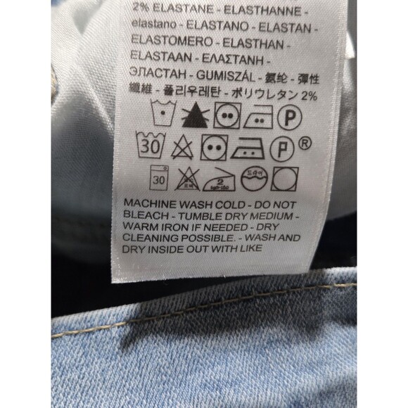 Levi's Women's Mid Length Shorts Size 32 Zip Fly Mid Rise  Blue Denim - Picture 10 of 13